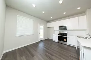 13412 Yellow Perch Dr, Conroe, TX 77384 - Photo 5