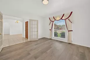 2103 5 Iron Dr, Houston, TX 77089 - Photo 5