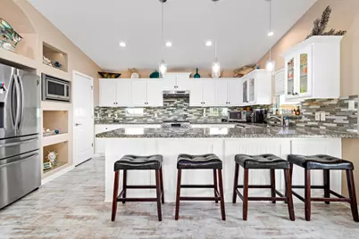 943 Palm Ridge Drive, Crystal Beach, TX 77650 - Photo 11