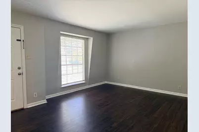 2102 5th Avenue N #12, Texas City, TX 77590 - Photo 3