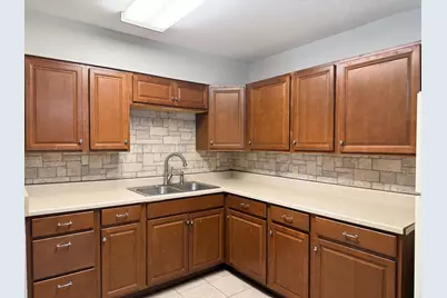 2102 5th Avenue N #12, Texas City, TX 77590 - Photo 7