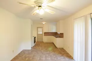3610 W Davis, Conroe, TX 77304 - Photo 9