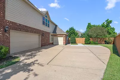 2873 Casciano Court, League City, TX 77573 - Photo 45