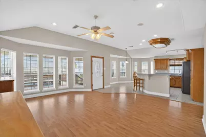 514 Pompano Street, Bayou Vista, TX 77563 - Photo 9