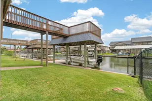 514 Pompano St, Bayou Vista, TX 77563 - Photo 33