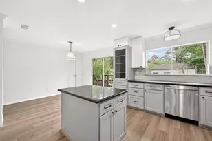 2 Kittiwake Ct, Spring, TX 77380 - Photo 23