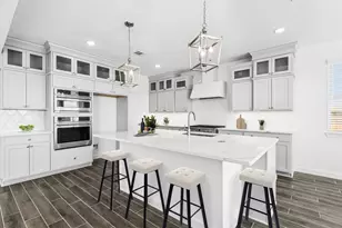 12907 Old Fashion Cir, Mont Belvieu, TX 77535 - Photo 1