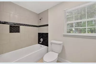 7023 Crestmont Street, Houston, TX 77033 - Photo 15