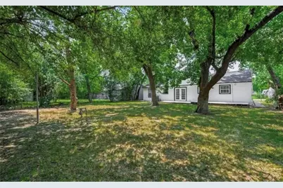 7023 Crestmont Street, Houston, TX 77033 - Photo 23