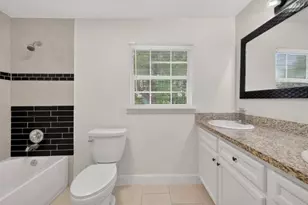 7023 Crestmont St, Houston, TX 77033 - Photo 13