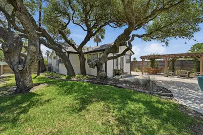 1029 Lady Claire Street, Rockport, TX 78382 - Photo 21