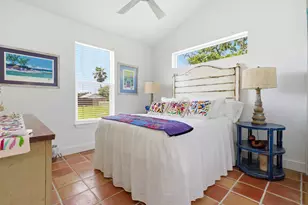 1029 Lady Claire St, Rockport, TX 78382 - Photo 27