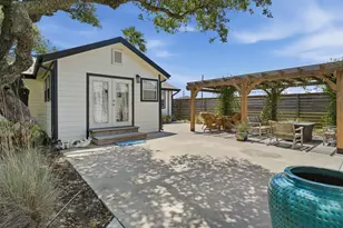 1029 Lady Claire St, Rockport, TX 78382 - Photo 19
