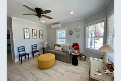 1604 Avenue L, Galveston, TX 77550 - Photo 3