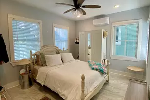 1604 Avenue L, Galveston, TX 77550 - Photo 7