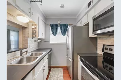 421 Emerson Street #1, Houston, TX 77006 - Photo 5