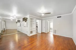 421 Emerson St, Houston, TX 77006 - Photo 3