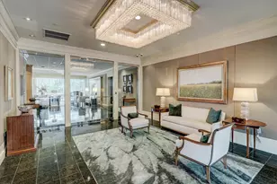 121 N Post Oak Ln, Houston, TX 77024 - Photo 23