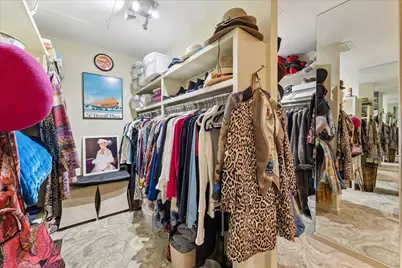 121 N Post Oak Lane #104, Houston, TX 77024 - Photo 19