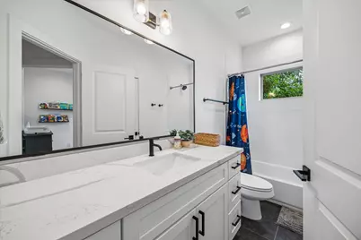 1516 Fulton Street, Houston, TX 77009 - Photo 11