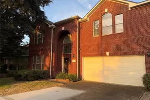 10331 Low Bridge Ln, Sugar Land, TX 77498 - Photo 1