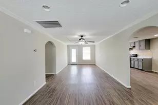 3416 Europa St, Houston, TX 77022 - Photo 5
