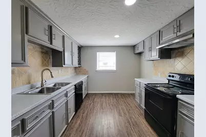 3416 Europa Street, Houston, TX 77022 - Photo 7