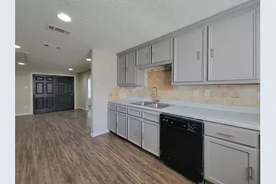 3416 Europa Street, Houston, TX 77022 - Photo 11