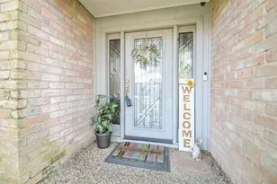 9115 Chesney Downs Dr, Houston, TX 77083 - Photo 5