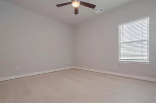 8925 Grovner Pl, Houston, TX 77055 - Photo 31