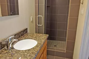 808 W Main St, Houston, TX 77006 - Photo 9
