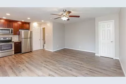 808 W Main Street, Houston, TX 77006 - Photo 21