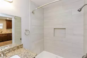 808 W Main St, Houston, TX 77006 - Photo 29