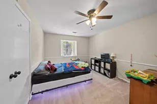 3319 Three Pines Dr, Houston, TX 77339 - Photo 17