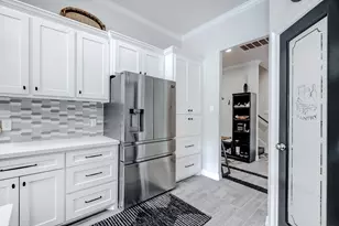 12110 Woodland Dr, Beaumont, TX 77705 - Photo 15