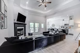 12110 Woodland Dr, Beaumont, TX 77705 - Photo 11