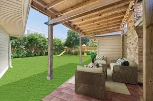 818 Olney Oak Dr, Houston, TX 77079 - Photo 23