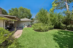 818 Olney Oak Dr, Houston, TX 77079 - Photo 25