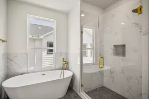 1226 E 23rd St, Houston, TX 77009 - Photo 35