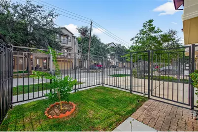 2506 Maxroy Street, Houston, TX 77007 - Photo 33