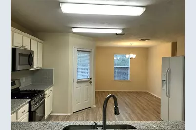 115 S Vesper Bend Circle, Spring, TX 77382 - Photo 9
