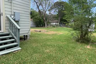 812 17th Ave N, Texas City, TX 77590 - Photo 11