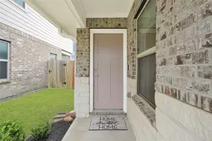 4209 W Bayou Maison Cir, Dickinson, TX 77539 - Photo 3