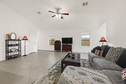 4209 W Bayou Maison Circle, Dickinson, TX 77539 - Photo 9