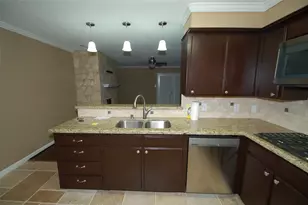 3110 Brookhurst Ln, Deer Park, TX 77536 - Photo 7