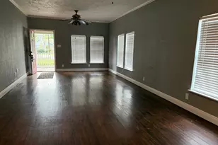 3806 Barkaloo Rd, Baytown, TX 77521 - Photo 5