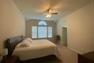 953 Golden Willow Ln, Conroe, TX 77304 - Photo 11