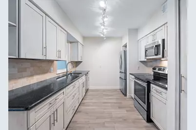 1928 Augusta Drive, Houston, TX 77057 - Photo 13