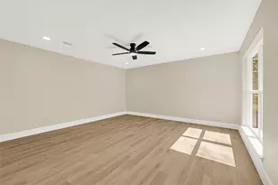 3203 Falling Brook Dr, Houston, TX 77345 - Photo 19