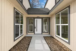3203 Falling Brook Dr, Houston, TX 77345 - Photo 3